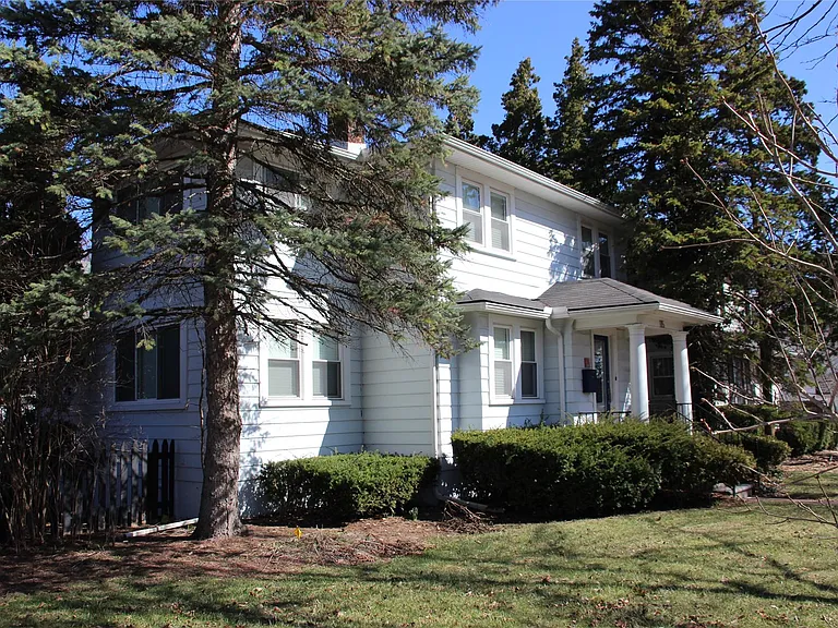 115 E Lincoln St — Photo 23