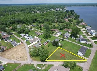 Normandy Rd, Lake Milton, OH 44429