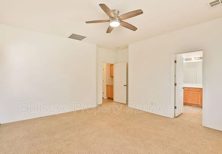 11547 E Sylvan Ave — Photo 20