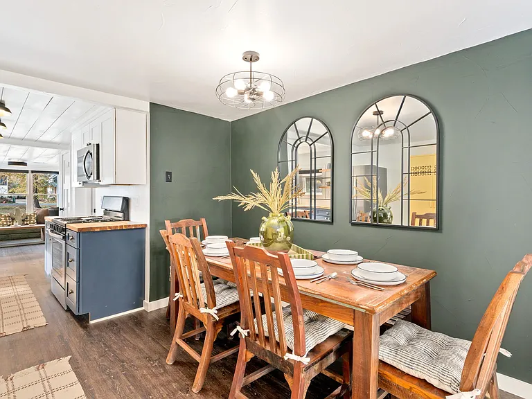 322 N Sunset St — Photo 12