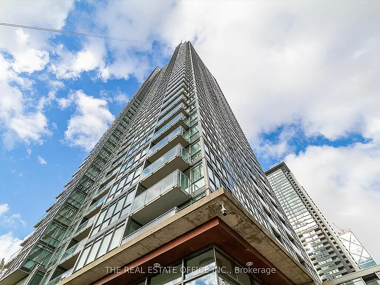 15 Fort York Blvd #4212 — Photo 26