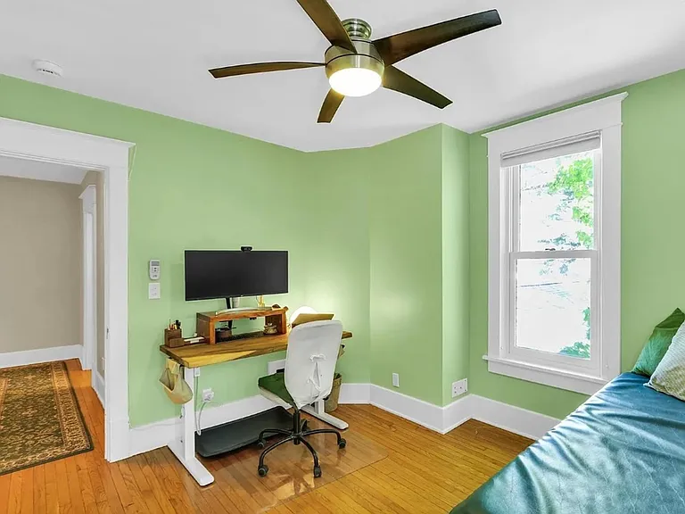 702 W Indiana Ave — Photo 19