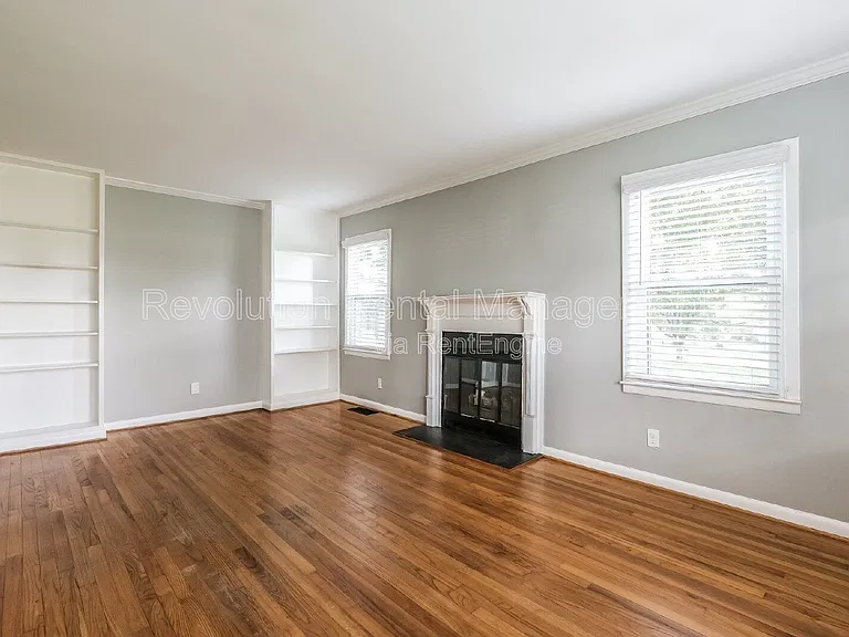 3288 Regalwoods Dr — Photo 5