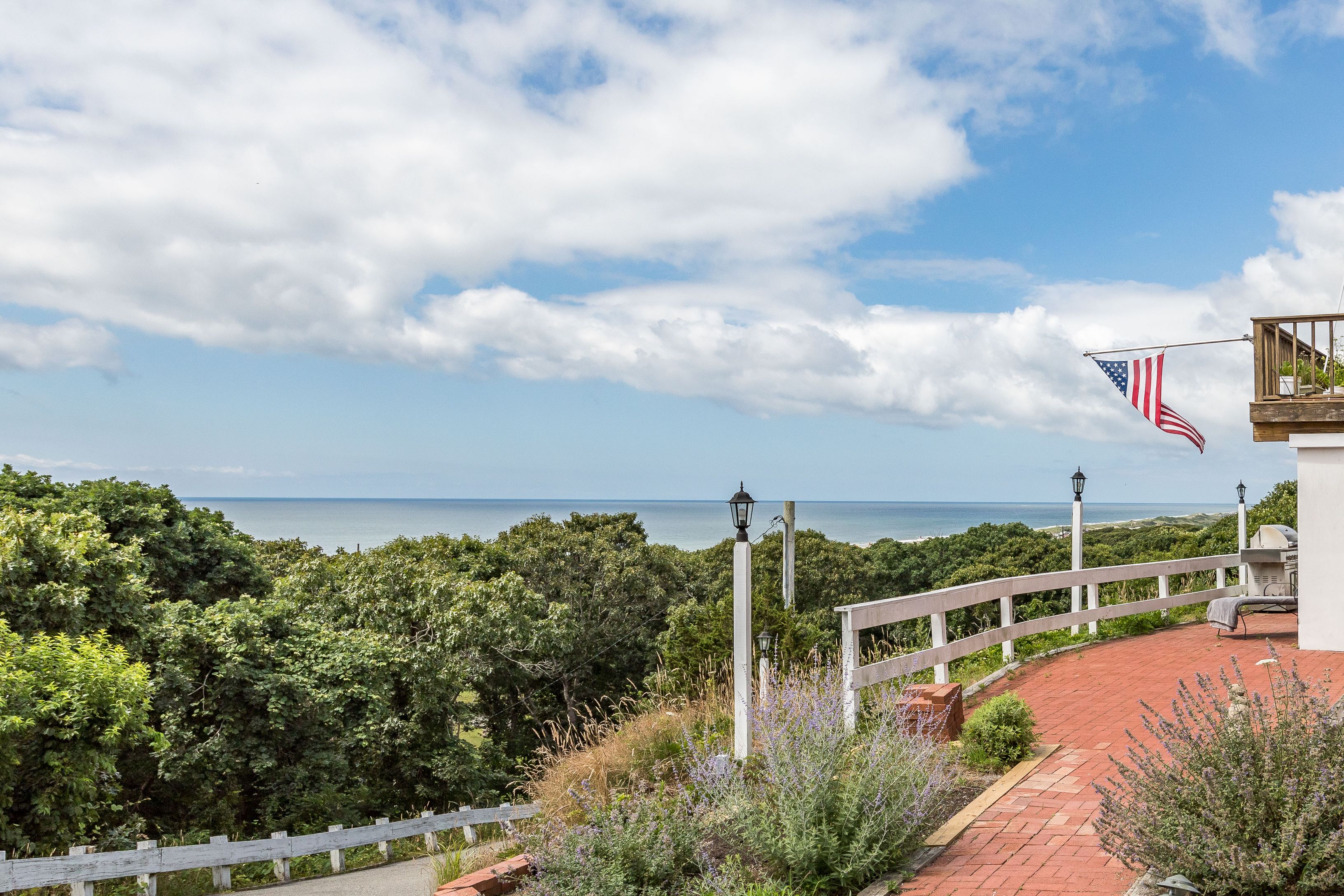 173 Old Montauk Hwy, Montauk, NY 11954 Out East