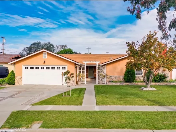 3115 W Teranimar Dr, Anaheim, CA 92804