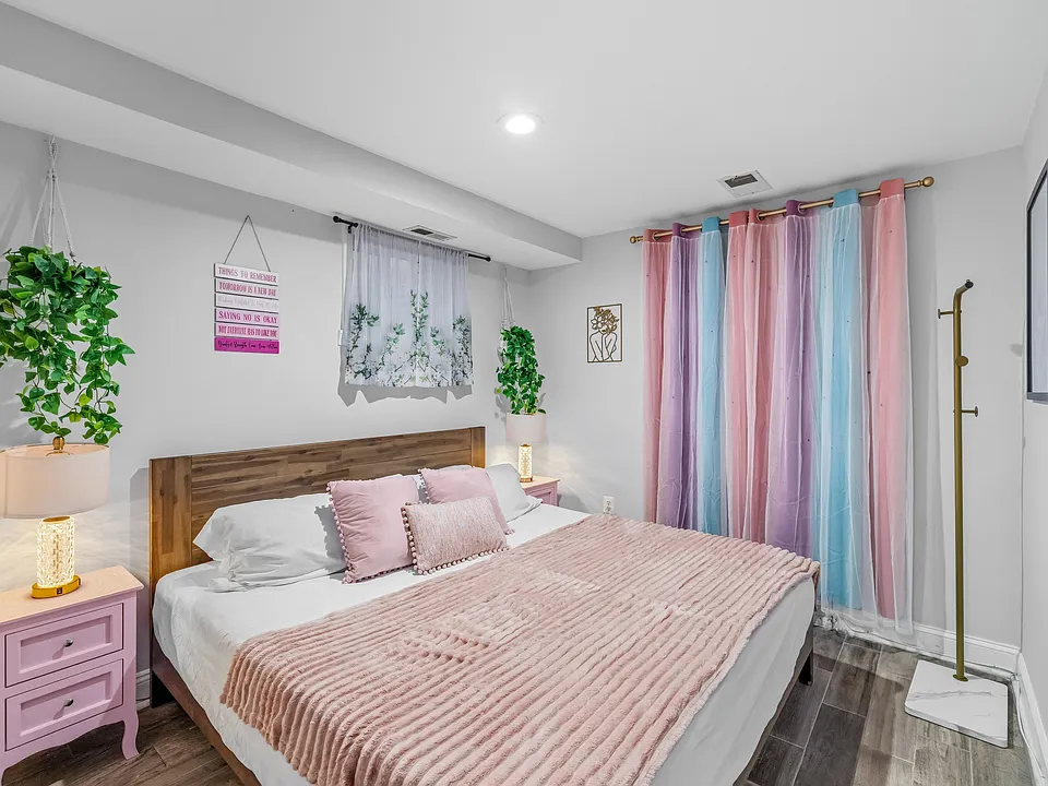 Bedroom with King Bed