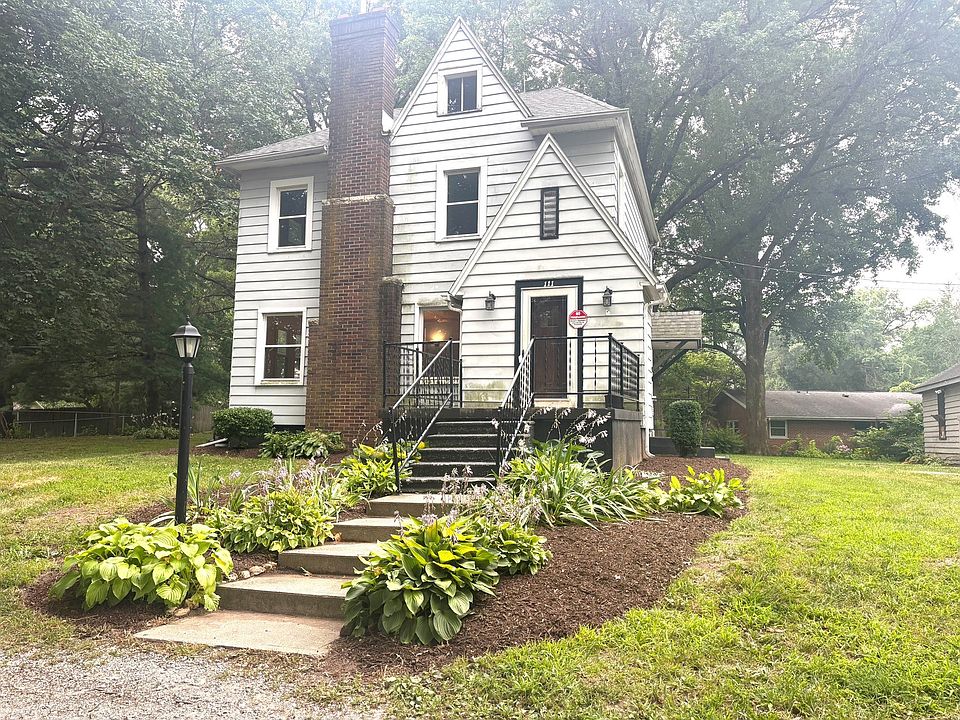 1st image of 111 Douglas St