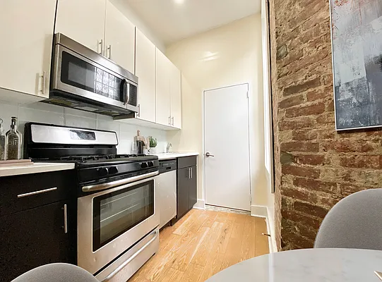 Rented by Voro NYC | media 3