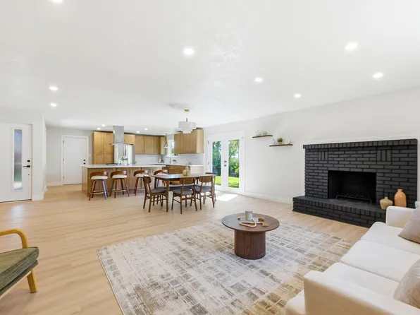 2126 S Yarrow St, Lakewood, CO 80227