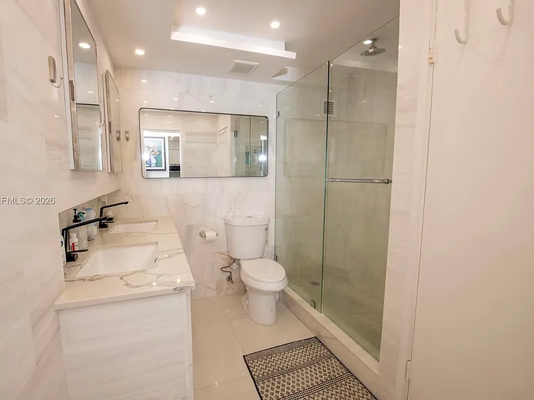 401 Ocean Dr #A303 — Photo 6
