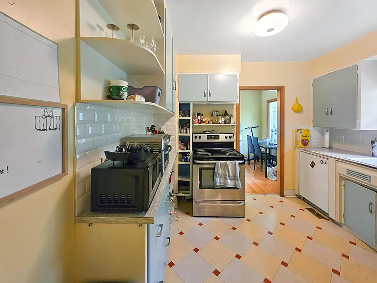 1720 13th Ave NW — Photo 10