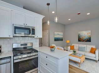 240 E St APT 3, Boston, MA 02127