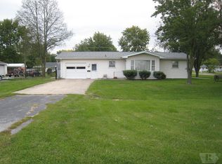 1581 Broadway St, Hamilton, IL 62341