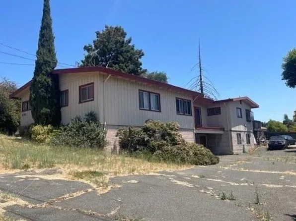 601 Napa Ave, Rodeo, CA 94572