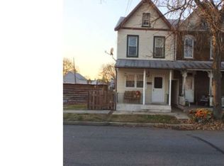 30 N Robeson St, Robesonia, PA 19551