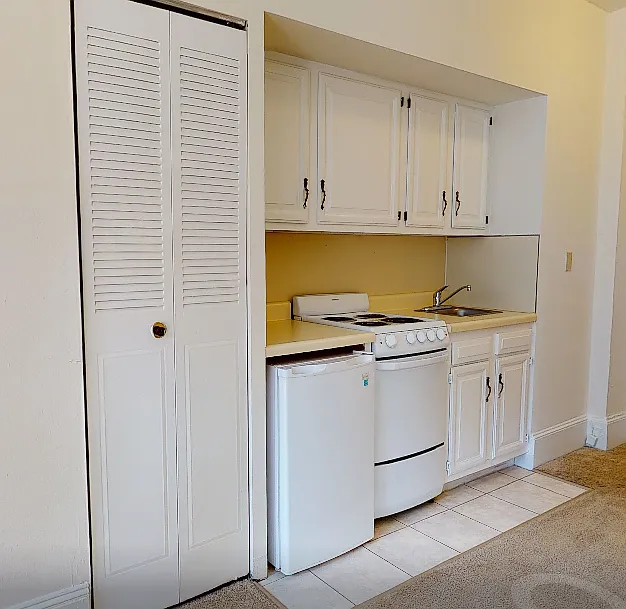 Studio, 255 sqft, $2,325 — Photo 4