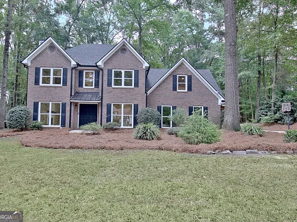 140 Cedar Creek Ct, Fayetteville, GA 30215