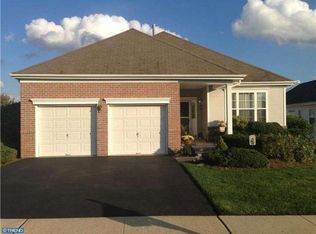 8 Foster Rd, Pennington, NJ 08534