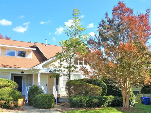 102 Duncan Ct #B, Chapel Hill, NC 27514