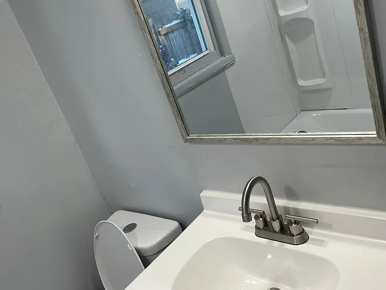 113 W Ash St #B — Photo 11