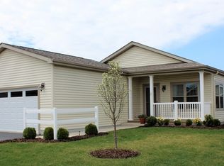 1816 Blue Ribbon Ln, Grayslake, IL 60030