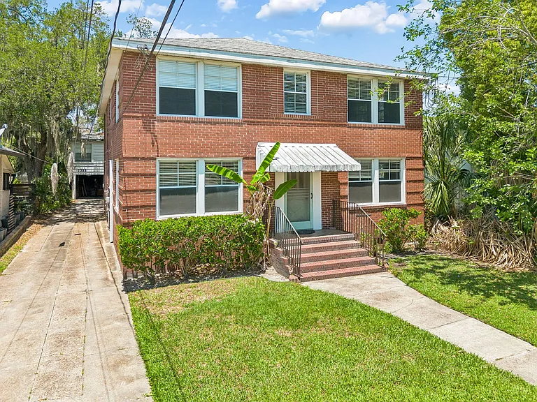 1037 Riviera St — Photo 23