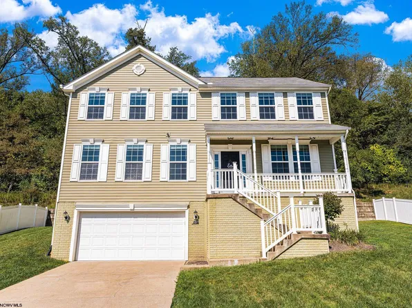 127 Brookdale Dr, Morgantown, WV 26508