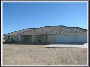 5767 Cayucos Rd, Phelan, CA 92371