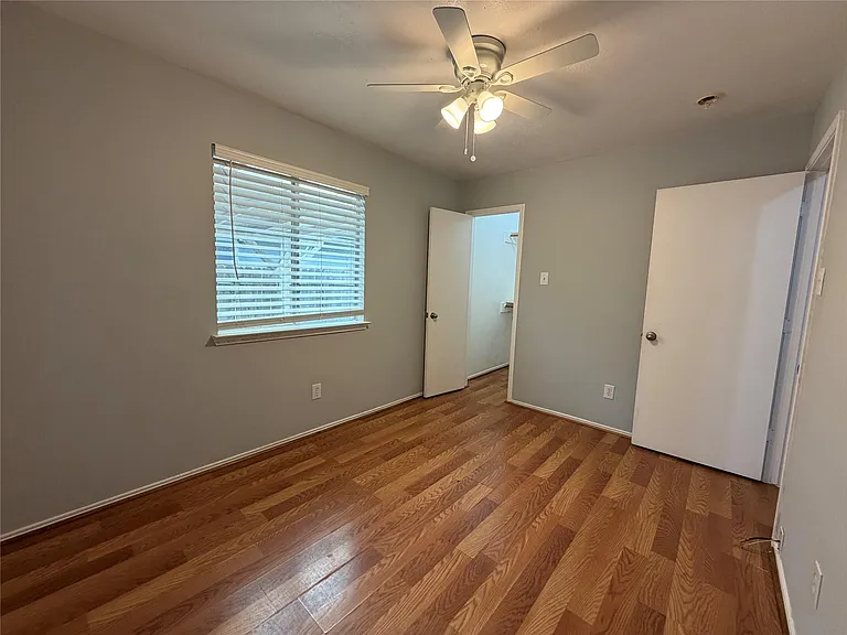 7427 Briargate Dr — Photo 18