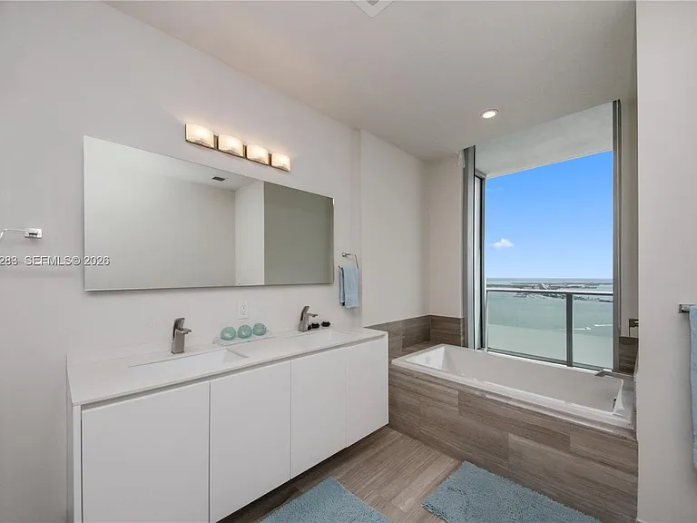 1300 Brickell Bay Dr #4102 — Photo 16