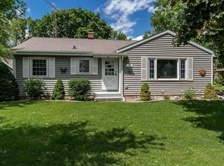 2531 Crestview Dr, Beloit, WI 53511