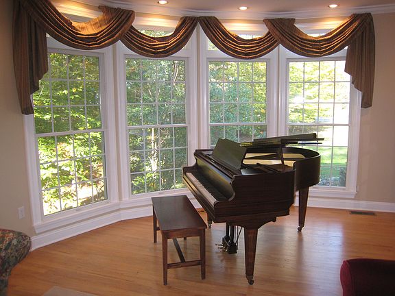 5th image of 5 Forest Ln