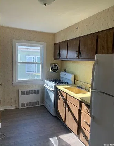 2 bed, 1.0 bath, 1000 sqft, $2,900 — Photo 4