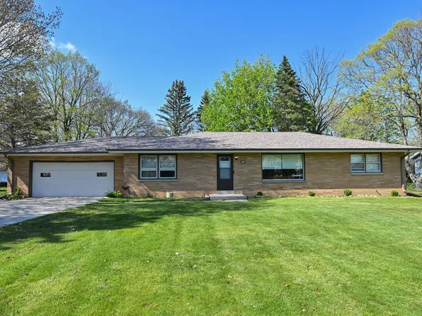 500 E Oakwood ROAD, Oak Creek, WI 53154