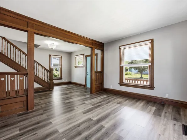1546 6th Ave SE, Cedar Rapids, IA 52403