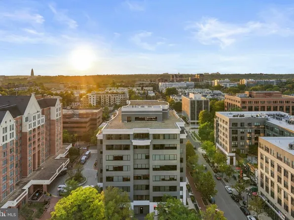 801 N Pitt St APT 1209, Alexandria, VA 22314