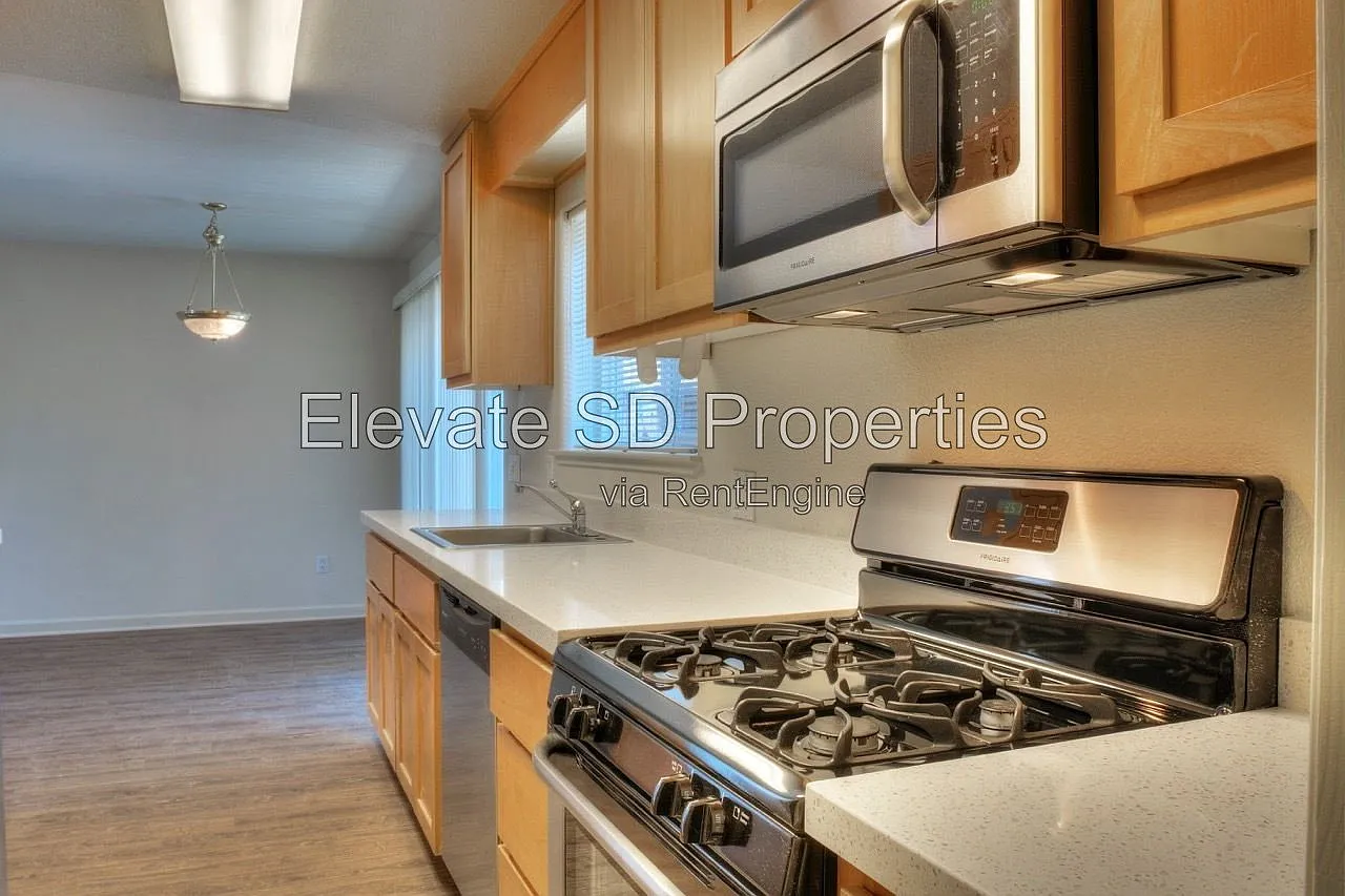 2 bed, 2.5 bath, 1250 sqft, $3,595 — Photo 1