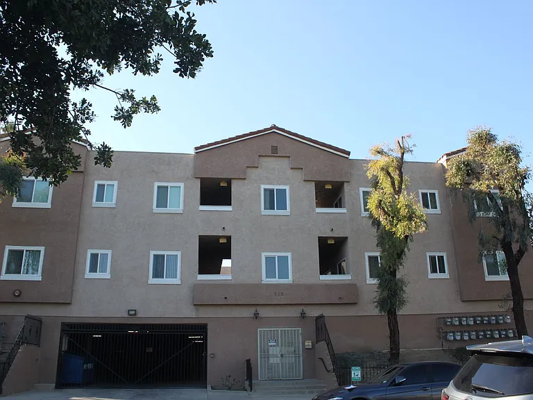 615 N. Juanita Ave — Photo 18
