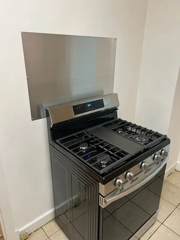 1 bed, 1.0 bath, $850 — Photo 4