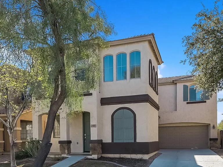 4237 E Santa Fe Ln — Photo 1