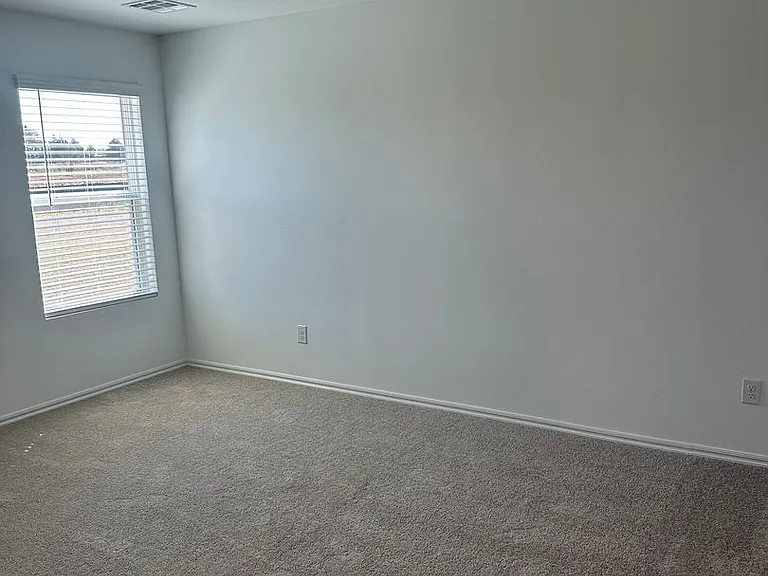 1076 Westbrook Blvd — Photo 14