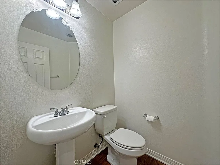115 Cornell Ave — Photo 11