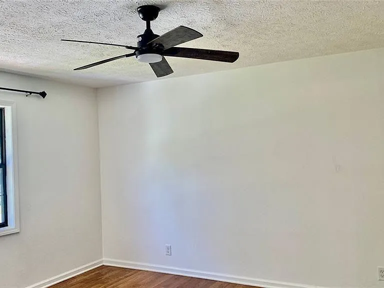 1807 Merry Oak Rd SW — Photo 17