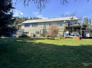 335 N Pine St, Peck, ID 83545