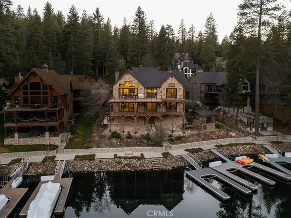 27615 Meadow Bay Dr, Lake Arrowhead, CA 92352