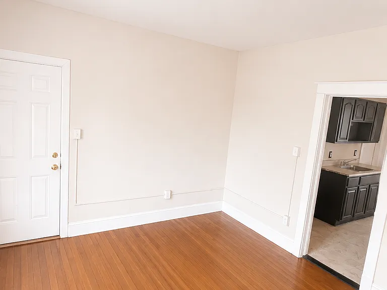 905 Park St #C2 — Photo 7