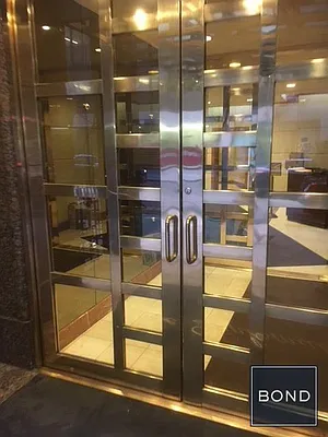 Rented by Bond New York | media 13