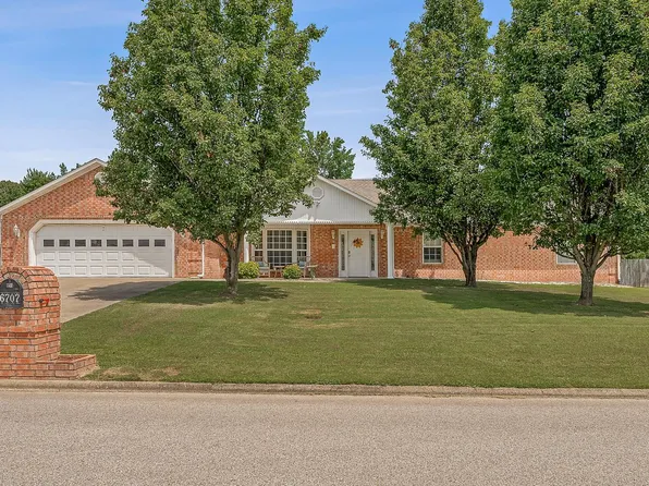 6707 Deerwood Dr, Paragould, AR 72450
