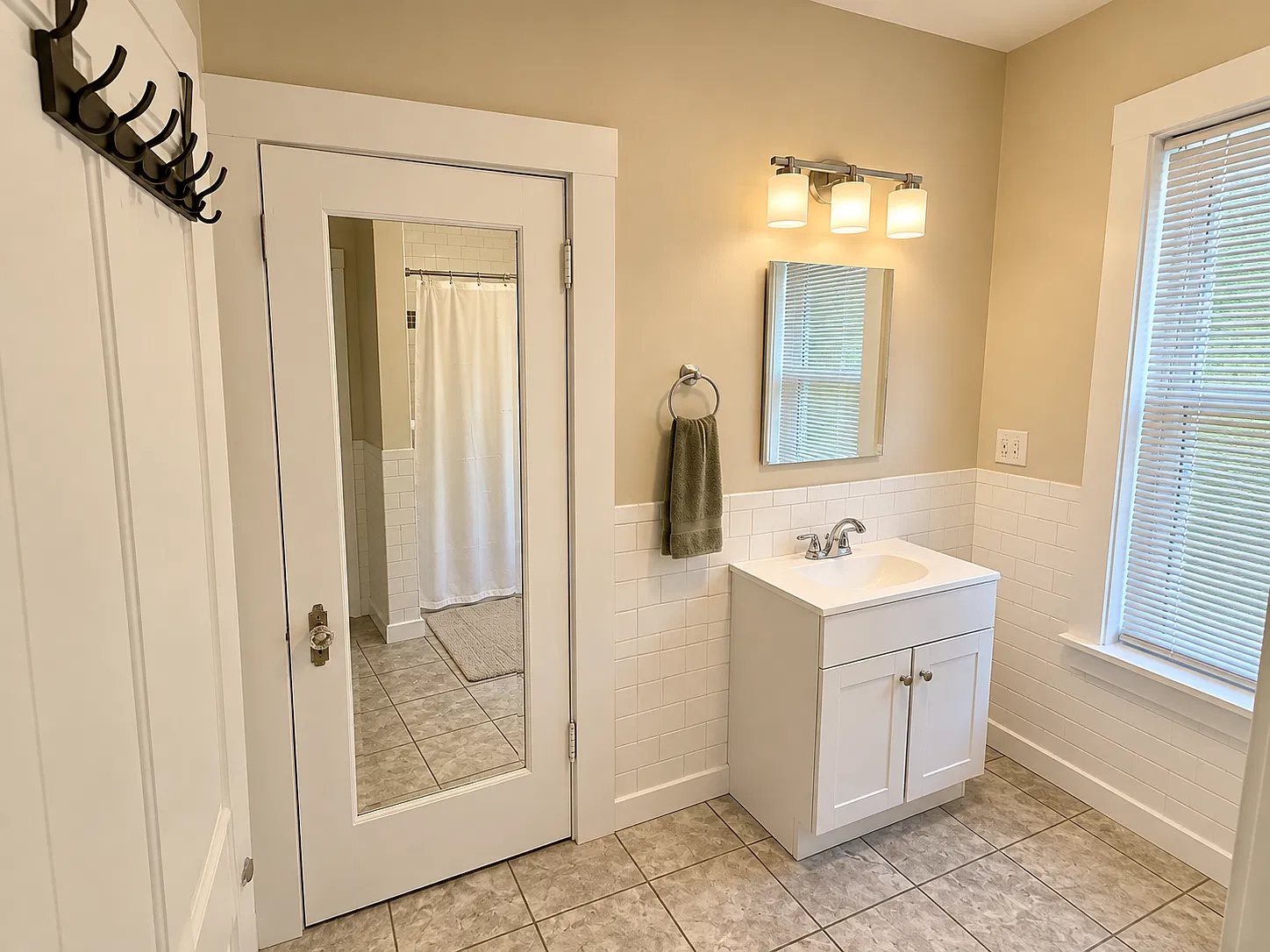 1 bed, 650 sqft, $1,875 — Photo 4