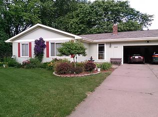 3642 Pickerign Pl, Eau Claire, WI 54701